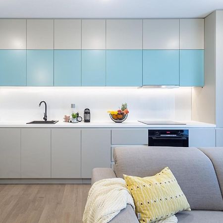 Voluntari Il Lago - Turquoise - Cozy Luxurious Smart Home By The Lake מראה חיצוני תמונה
